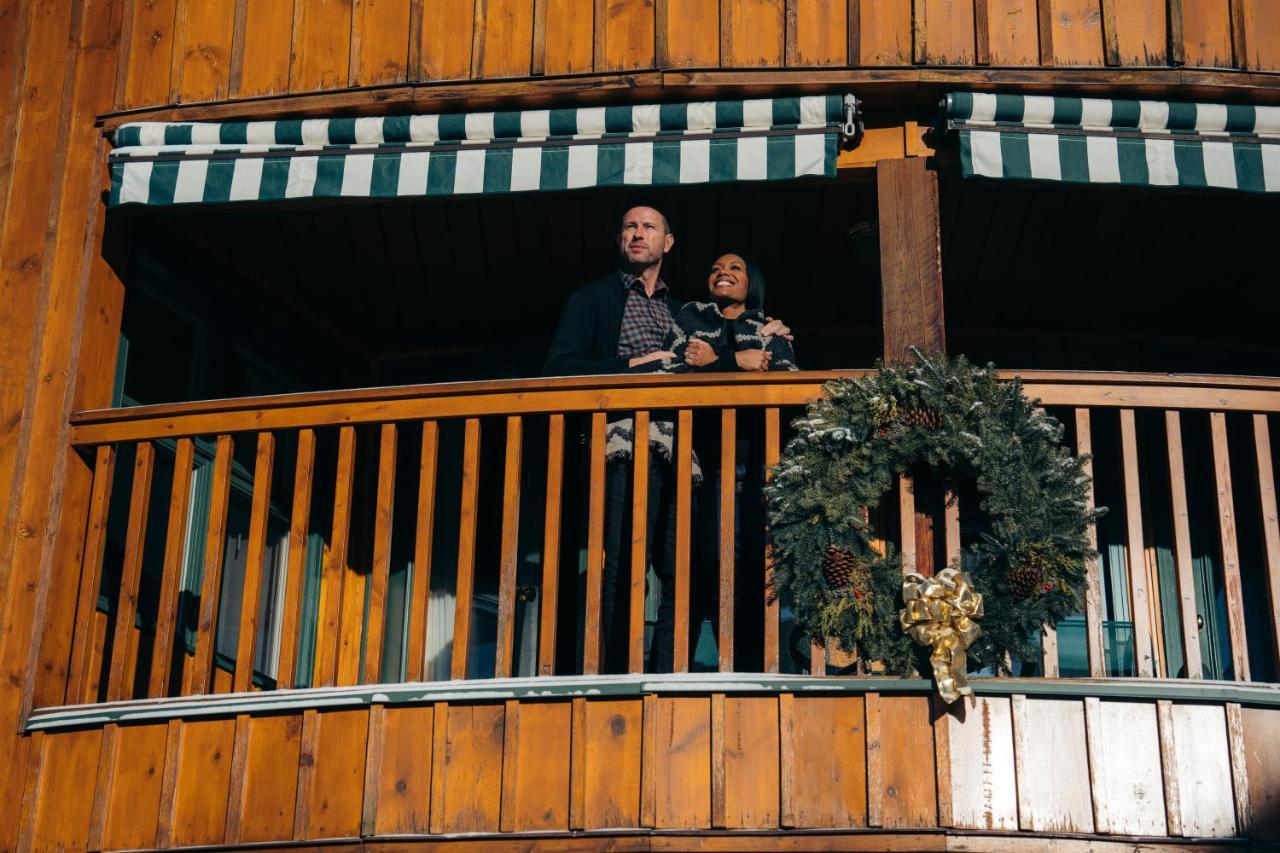 Post Hotel & Spa Lake Louise Kültér fotó