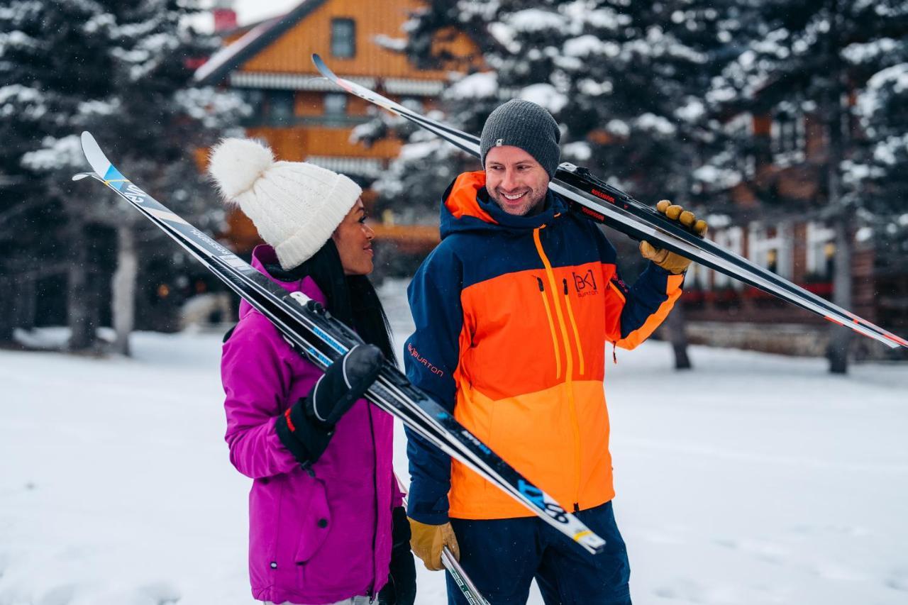 Post Hotel & Spa Lake Louise Kültér fotó