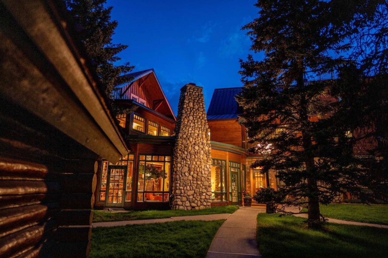 Post Hotel & Spa Lake Louise Kültér fotó