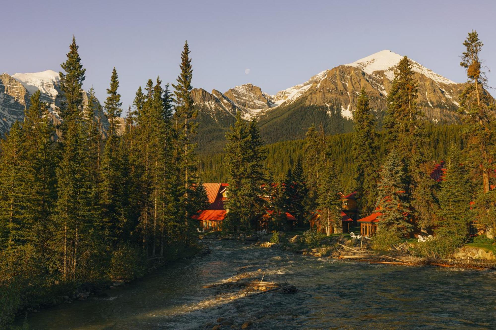Post Hotel & Spa Lake Louise Kültér fotó