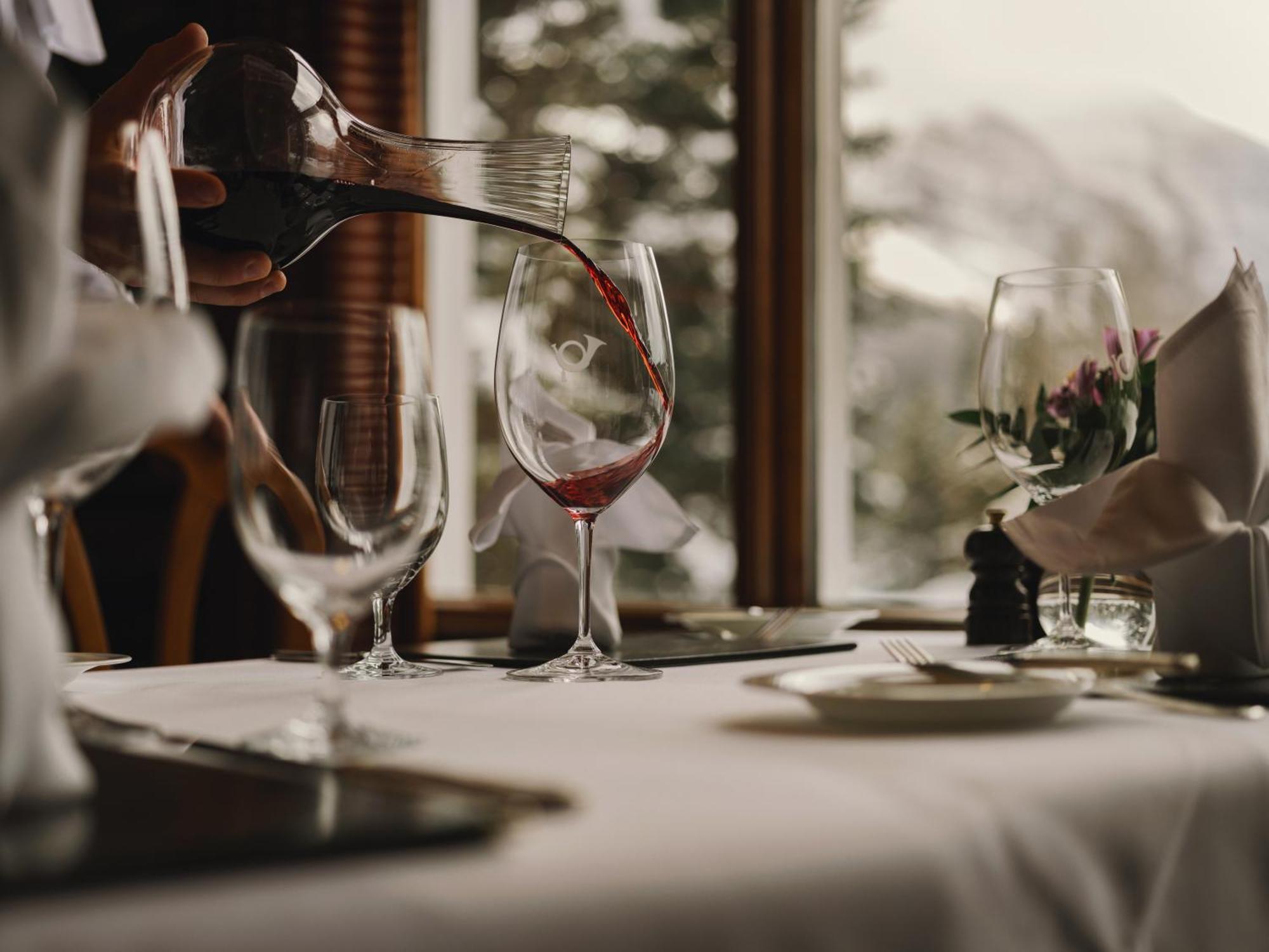 Post Hotel & Spa Lake Louise Kültér fotó